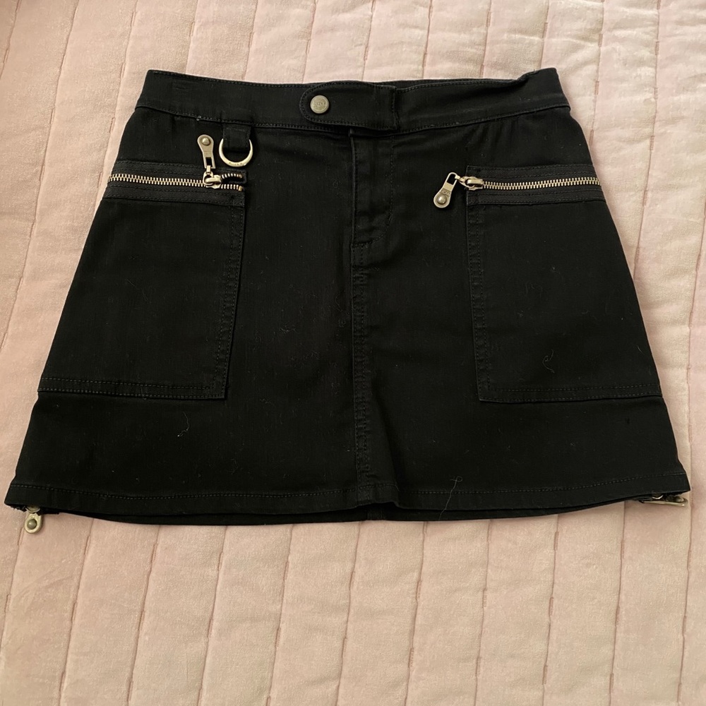 Allen B. Skirt